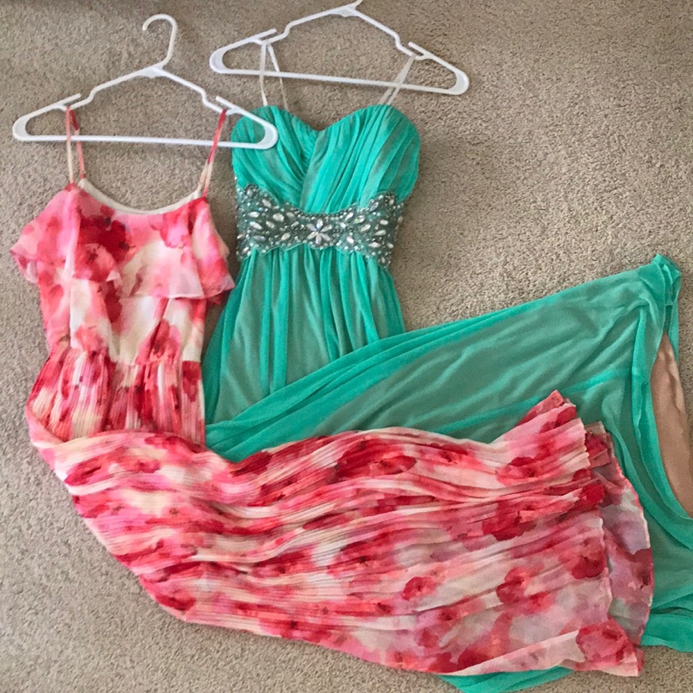 ✨Bundle Sale✨ Bundle of 2 prom dresses